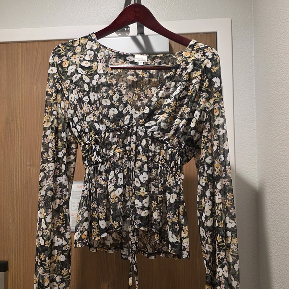 Madison & Berkeley Tops - Madison & Berkeley Black Floral Blouse